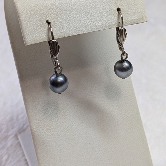 Vintage 80's Silvertone and Faux Grey Pearl Choker Necklace and Earring Set - Picture 2 of 7